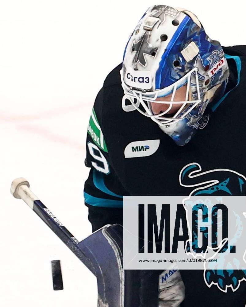 802x1000  Россия: КОНТИНЕНТАЛЬНАЯ хоккейная лига: HC SOCHI против Торпедо Нижни Новгород Россия, Сочи - 12, 2 января.