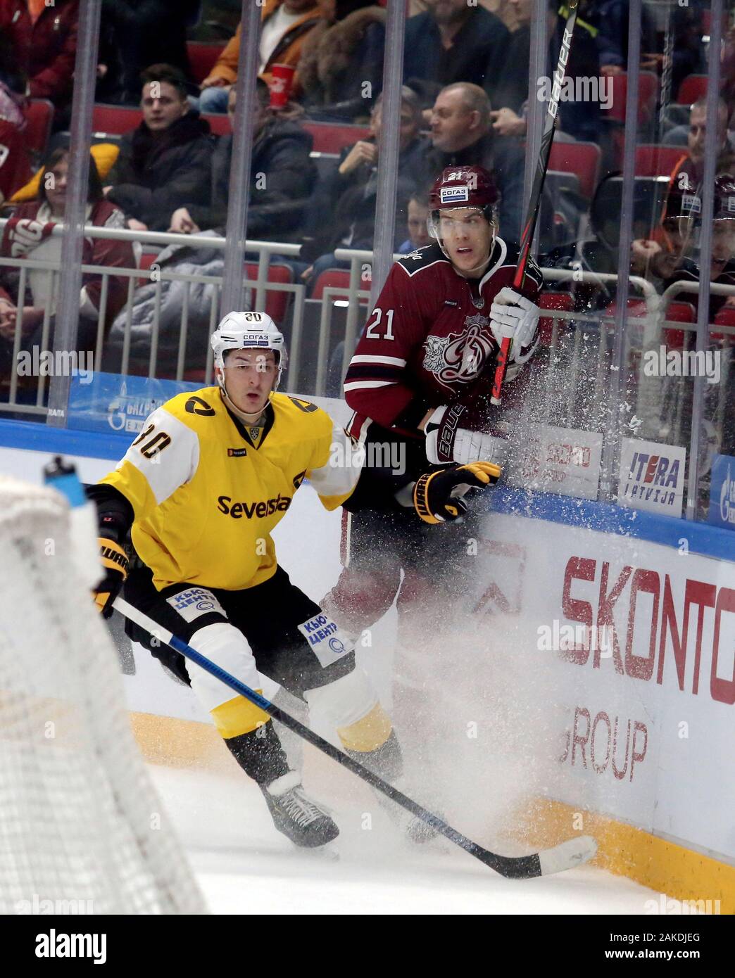 1044x1390  KHL Dinamo Riga Hi -Res stock Photography и Images - Page 9 - Alamy