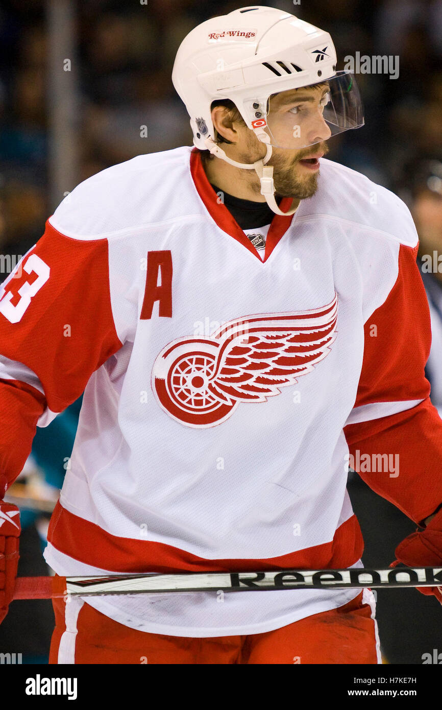 866x1390  Datsyuk Hi -Res stock Photography и Images - Alamy