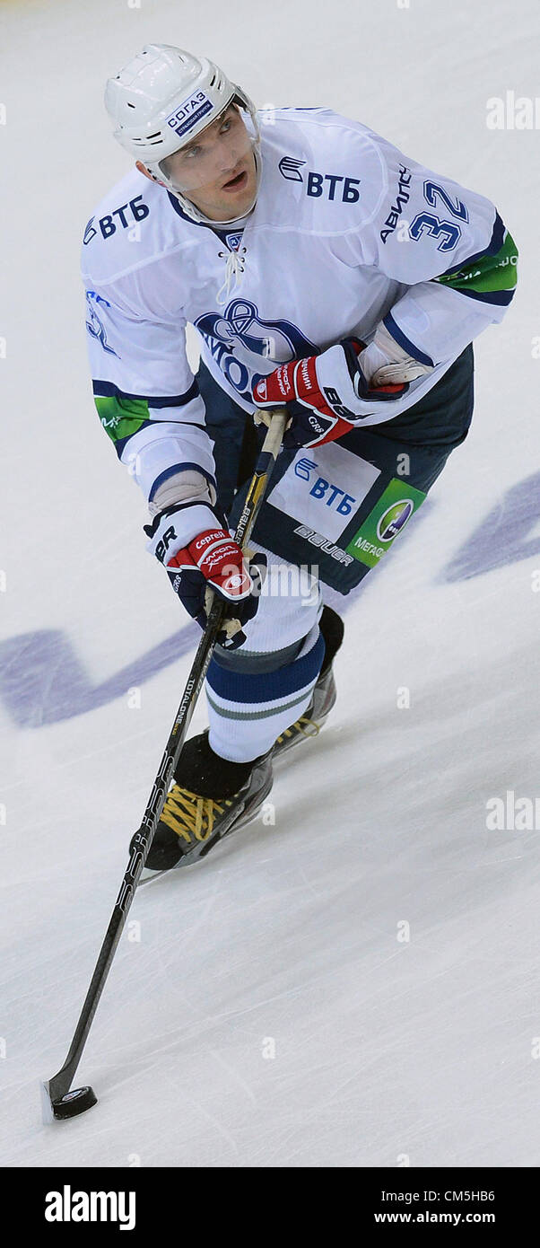 602x1390  HC Lev Praha Hi -Res stock Photography и Images - Alamy