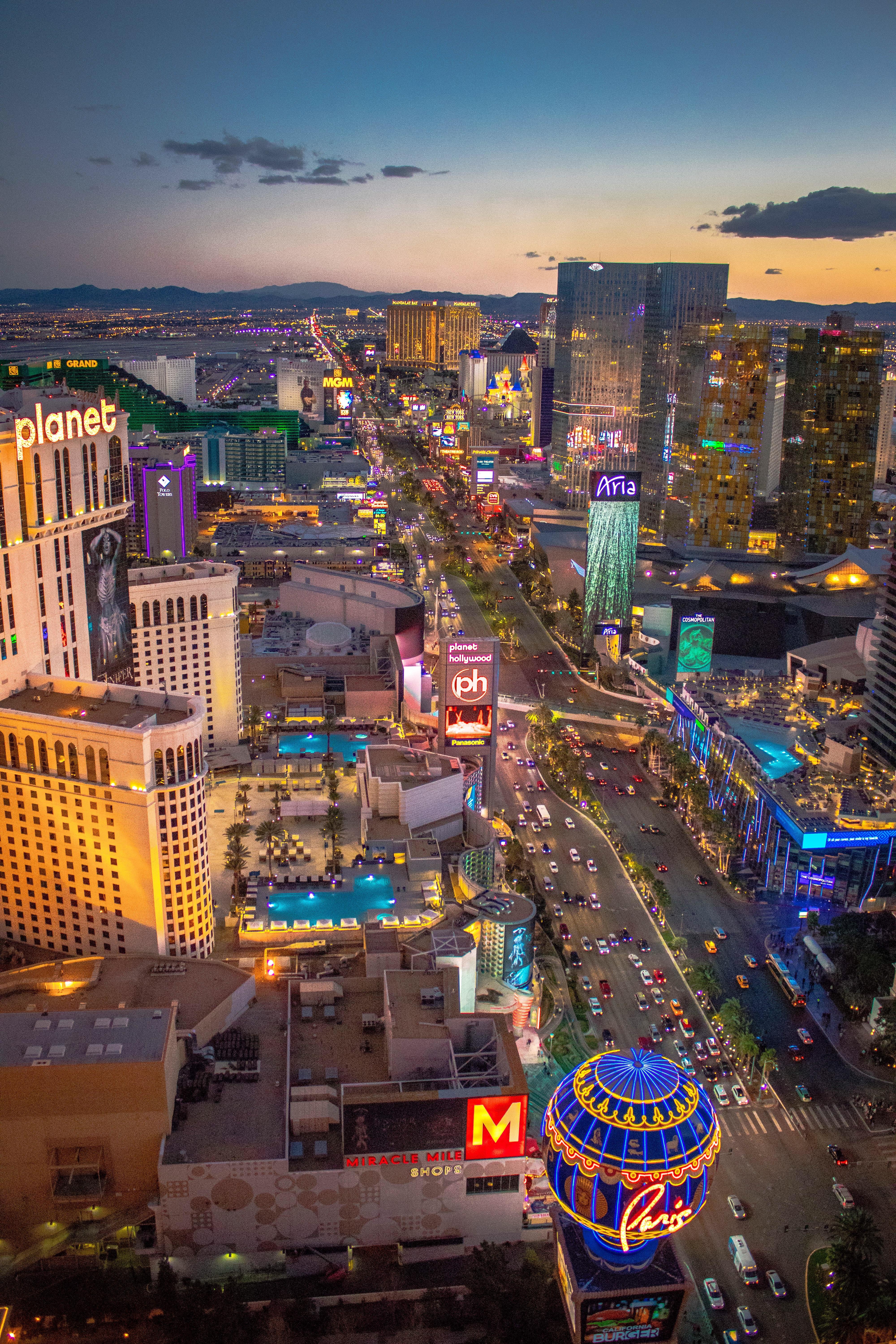 4000x6000   Сделал эту фотографию пару месяцев назад и с тех пор стал моим фоном. : vegas