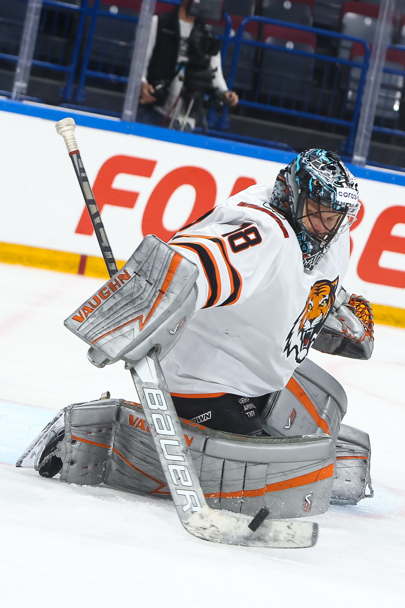 1334x2000  Avtomobilist - Amur 09.08.2022 - Photogallery - Media | Хоккейный клуб \ "amur \"