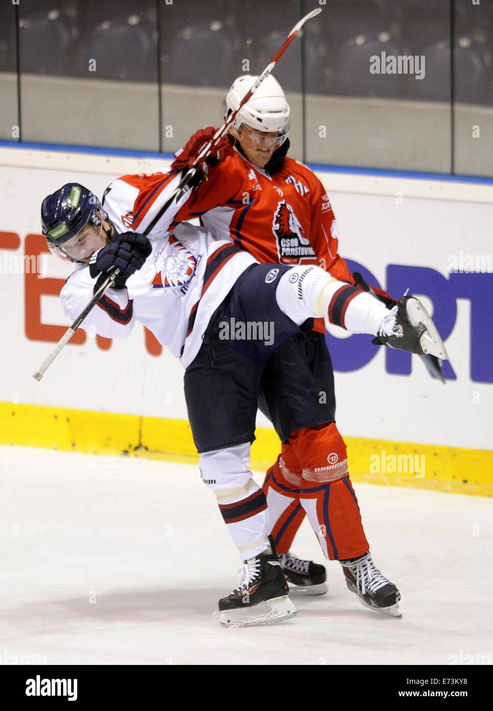 964x1390  Hultstrom Hi -Res stock Photography и Images - Alamy