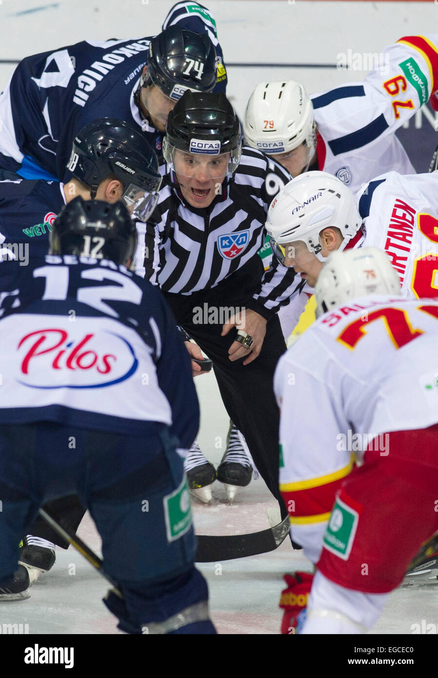 898x1390  Khl Reveree Hi -Res stock Photography и Images - Alamy