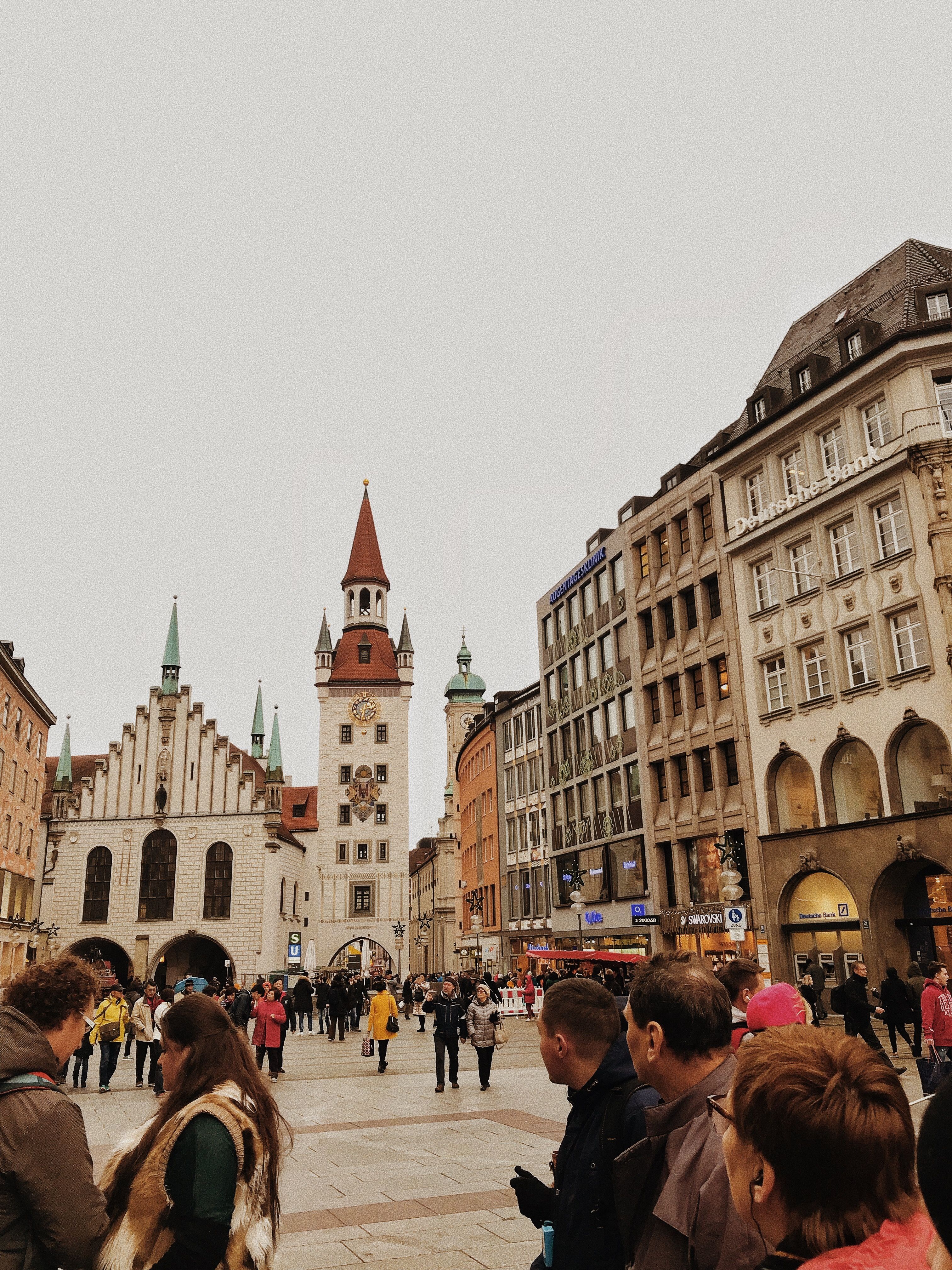 3024x4032  Munich Germany. фотография. Обои для вашего телефона! 