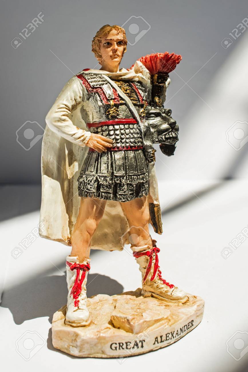 867x1300  Статуя Александра Великого, изолированного стокового фото, картинки и изображения без роялти. Изображение 60003808.