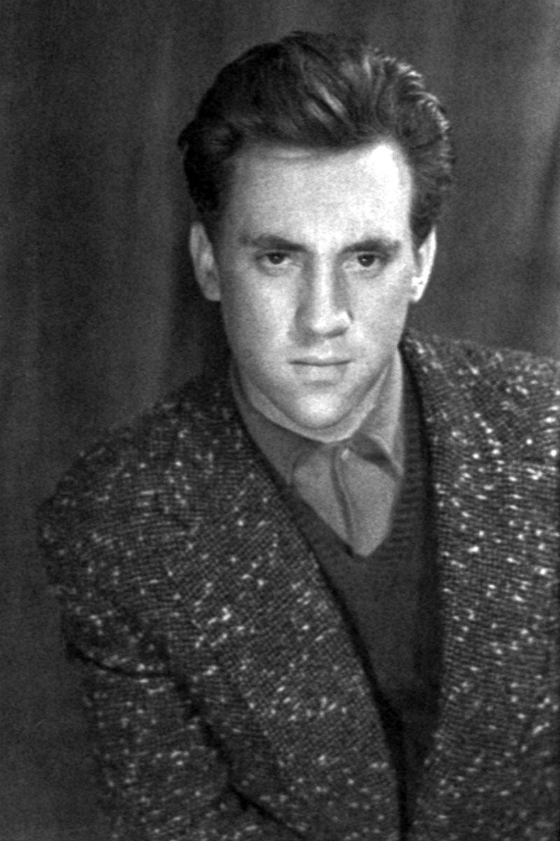 800x1200  ВЛАДИМИР ВЫСОЦКИЙ. СТУДЕНЧЕСТВО. 1955-1960 ГОДЫ