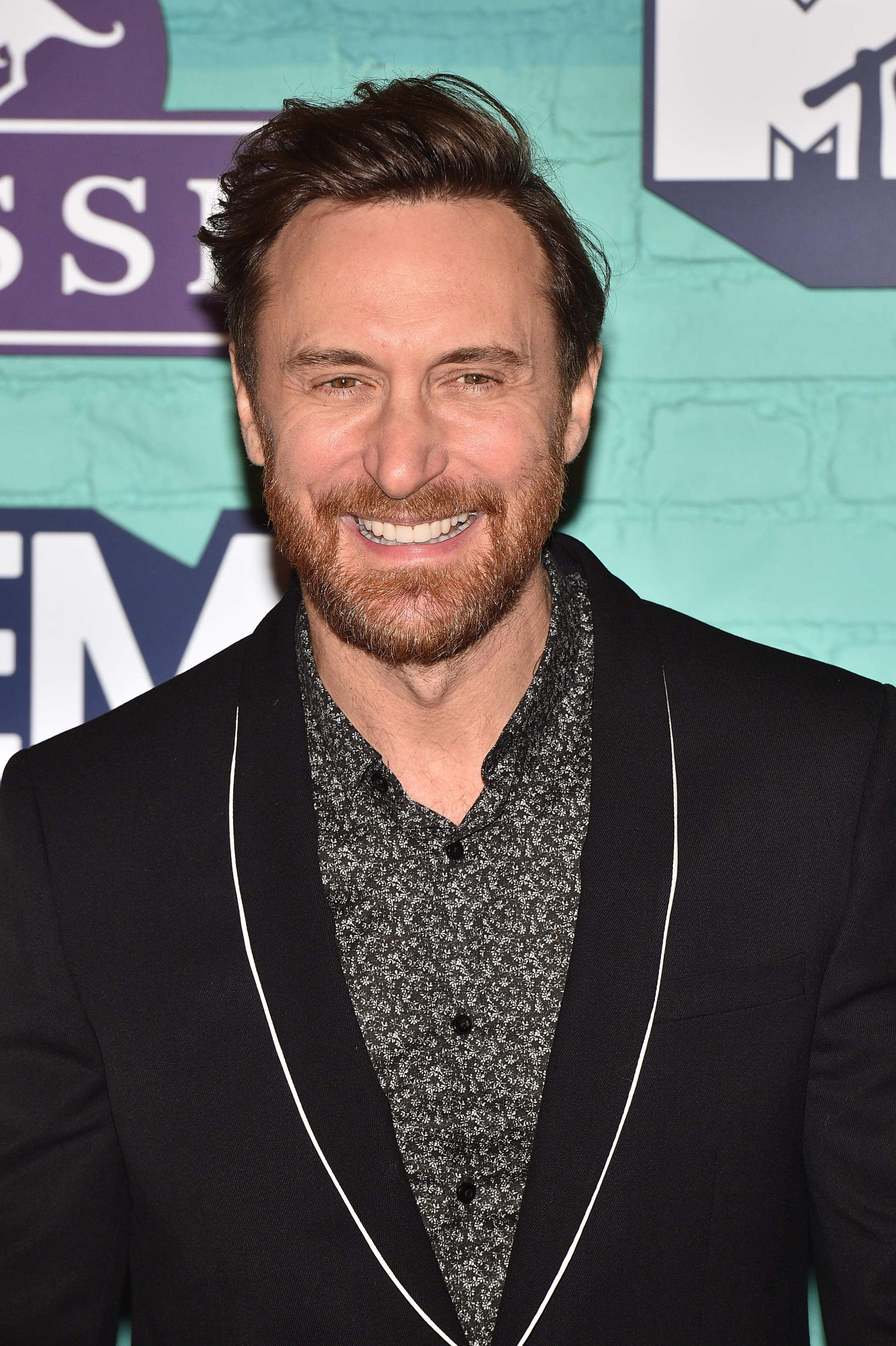 2048x3077  Дэвид Гетта | Звезды принесли свою игру на премию MTV EMA | Popsugar знаменитость фото 32