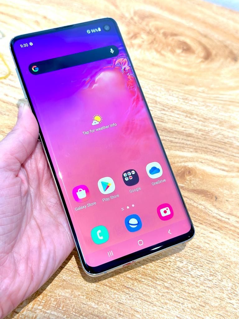 768x1024  Samsung S10 / S10E / 128GB / 8 ГБ ОЗУ / 6,1 -дюймовый экран / 100% хорошее состояние, как новое !! Доставка в тот же день !!, мобильные телефоны \ U0026 Гаджеты, мобильные телефоны, телефоны Android, Samsung On Carousell
