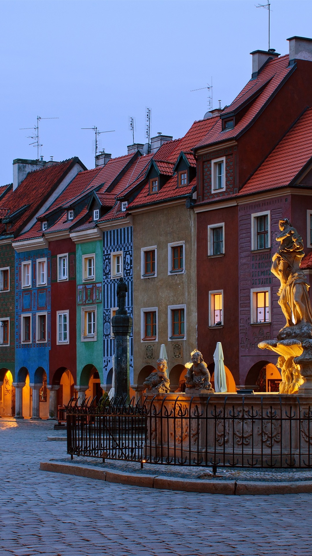 1080x1920  Wallpaper Польша Познань город вечерние дома 3840x2160 UHD 4K Изображение Изображение