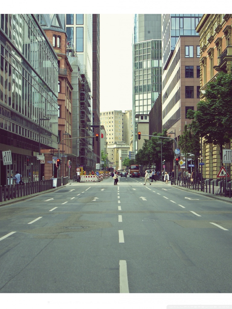 768x1024  Frankfurt Am Main Ultra HD Desktop Background Wallpaper для 4K UHD TV: широкоэкранный \ u0026 UltraWide Desktop \ u0026 Ноутбук: планшет: Smartphone