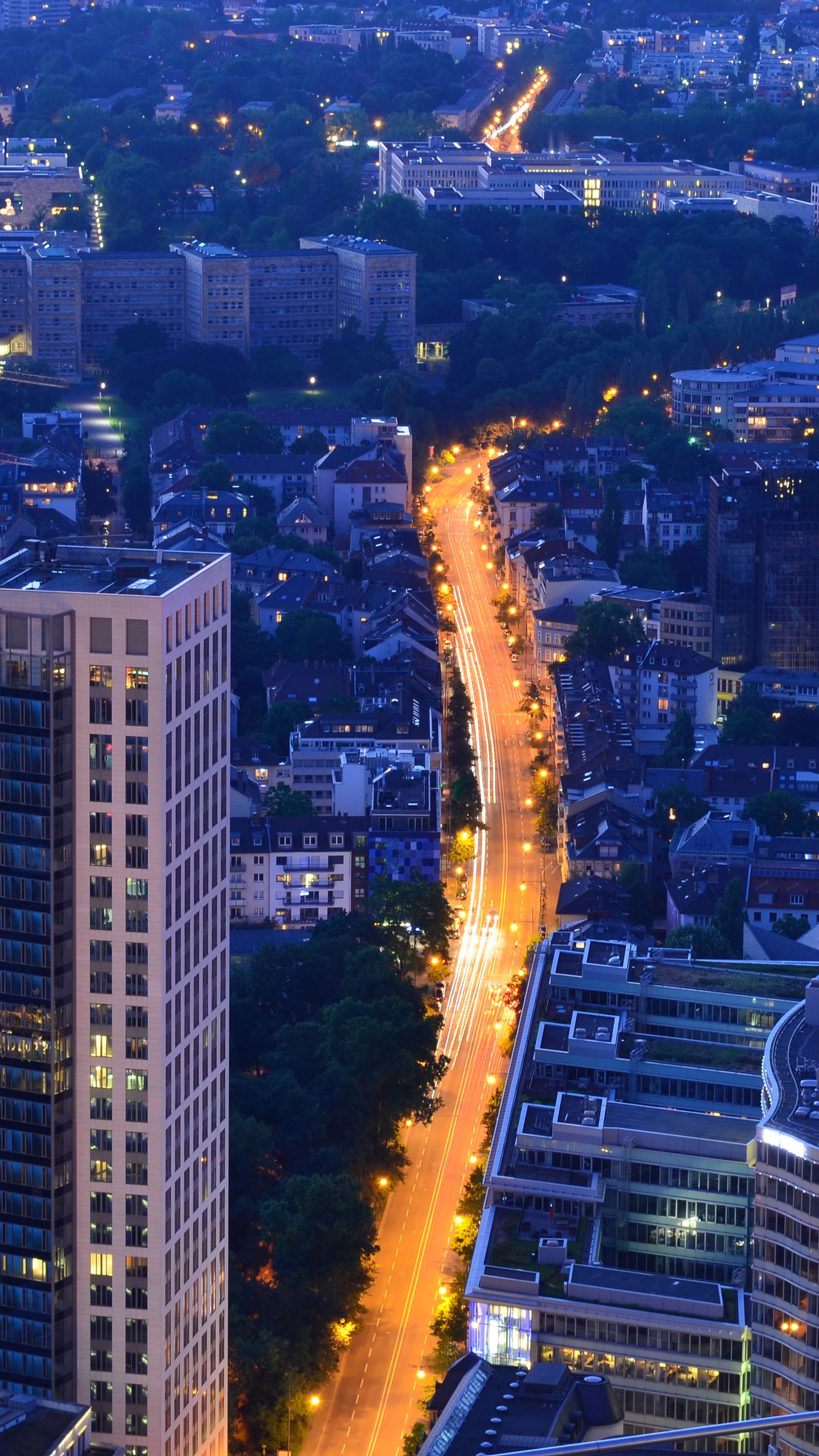 1440x2560   Скачать обои 1440x2560 ночной город с высоты птичьего полета небоскребы огни города франкфурт qhd samsung galaxy s6 s7 edge note lg g4 hd background