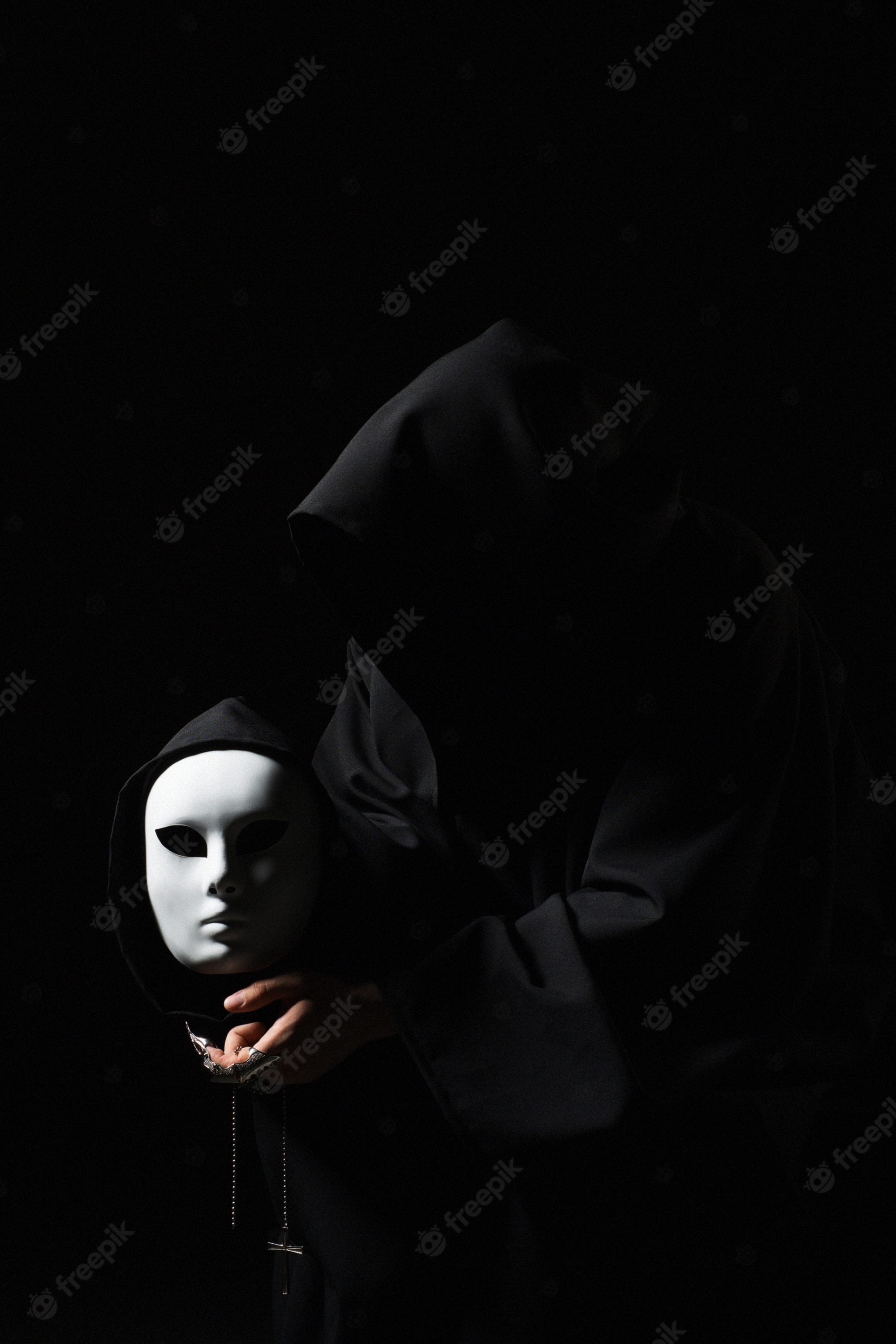 2000x3000  Расколотая личность обои - пещера обоев