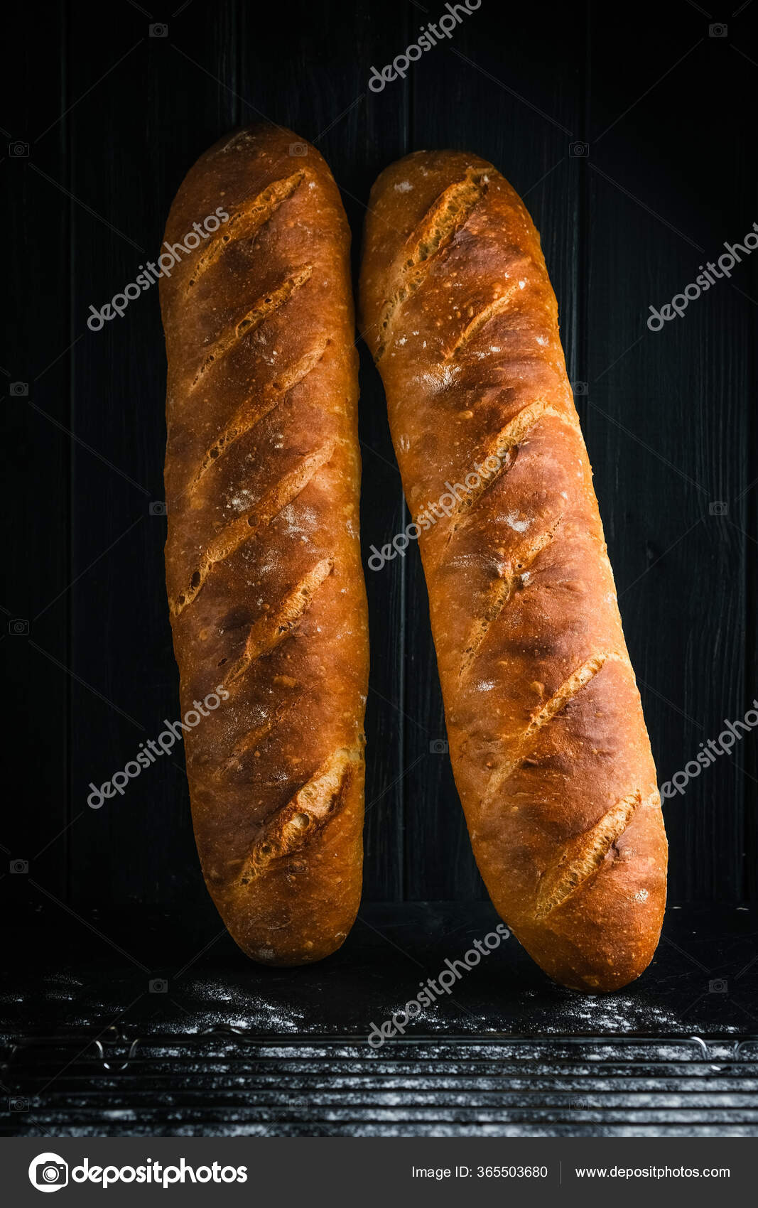 1067x1700  Длинные тонкие хлебные фотографии, роялти длинные тонкие изображения тонкой буханки | Депозитфотос