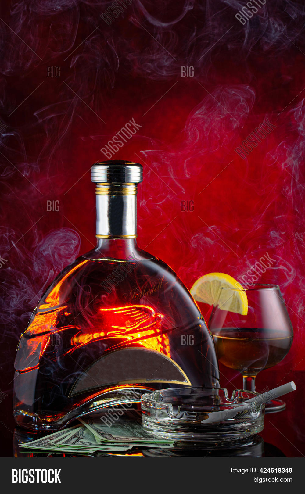 1000x1620  Стеклянная бутылка коньяк изображение \ U0026 Фото (бесплатная пробная версия) | Бигсток