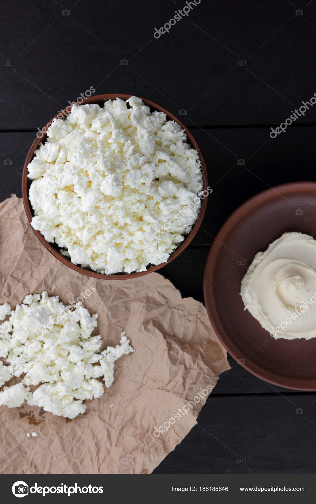 1067x1700  Сыр свежий коттедж Смешан глиняный козел козий козел пергамент stock photo by © lazartivan 186186646