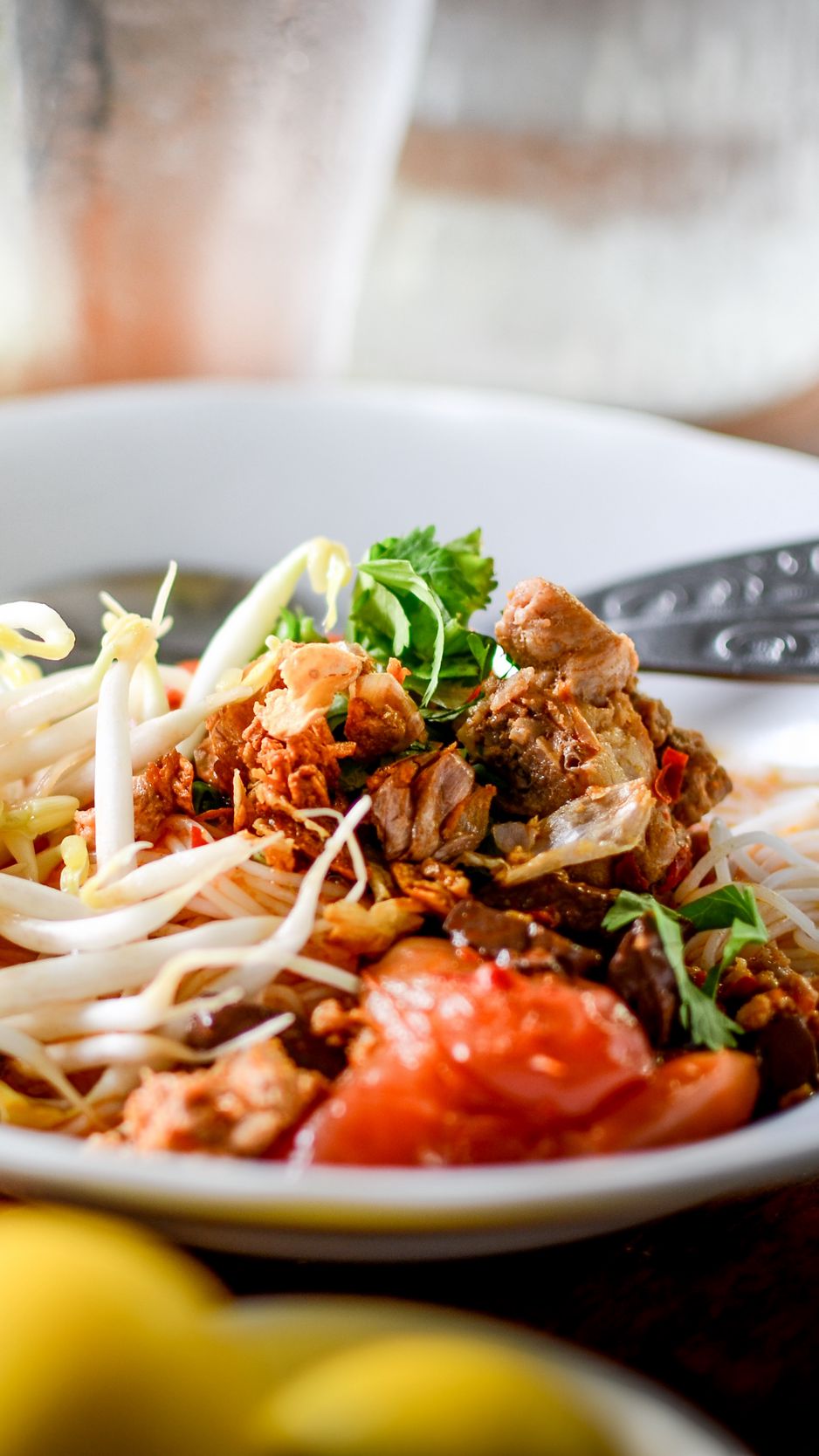 938x1668  Скачать обои 938x1668 Ужин, мясо, овощи iPhone 8/7/6S/6 для Parallax HD фон