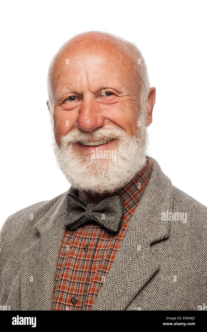 866x1390  Старик с большой бородой и улыбкой на белом фоне stock photo - alamy