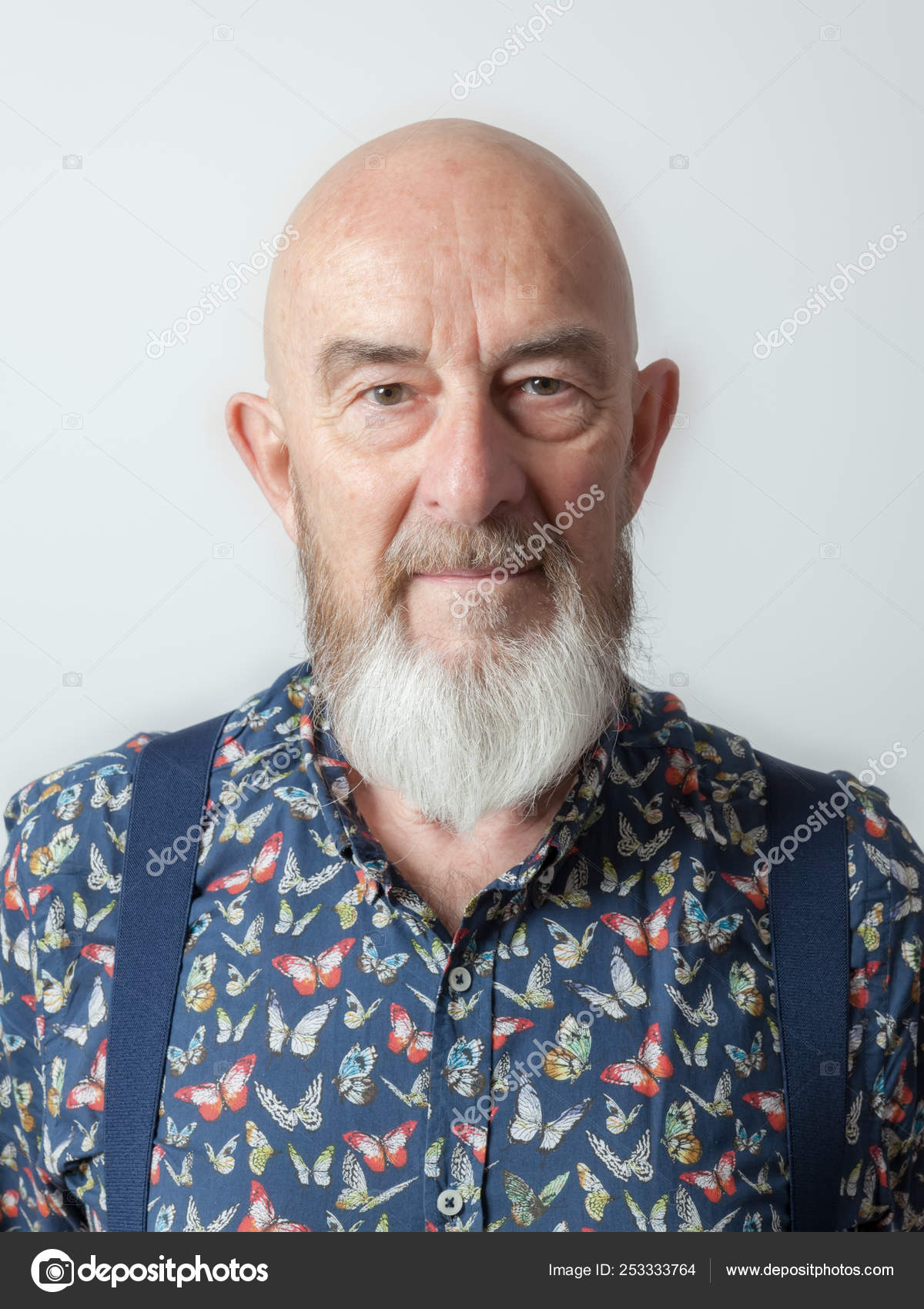 1200x1700  Портретный старик борода серо