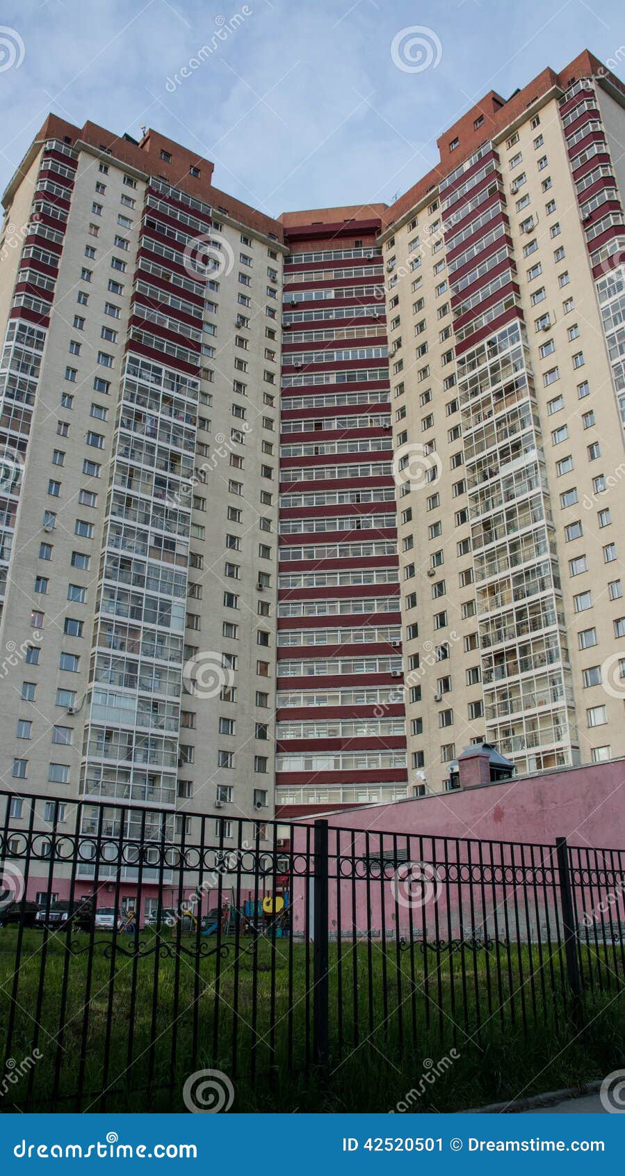 899x1690  Архитектура Сибирский город (мегаполис) Новосибир Сток -изображение - Изображение зданий, дом: 42520501