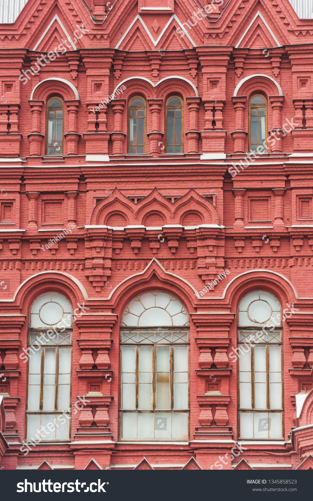 1001x1600  Дом текстур красный кирпич Москва Древнее Стоковое фото 1345858523 | Shutterstock