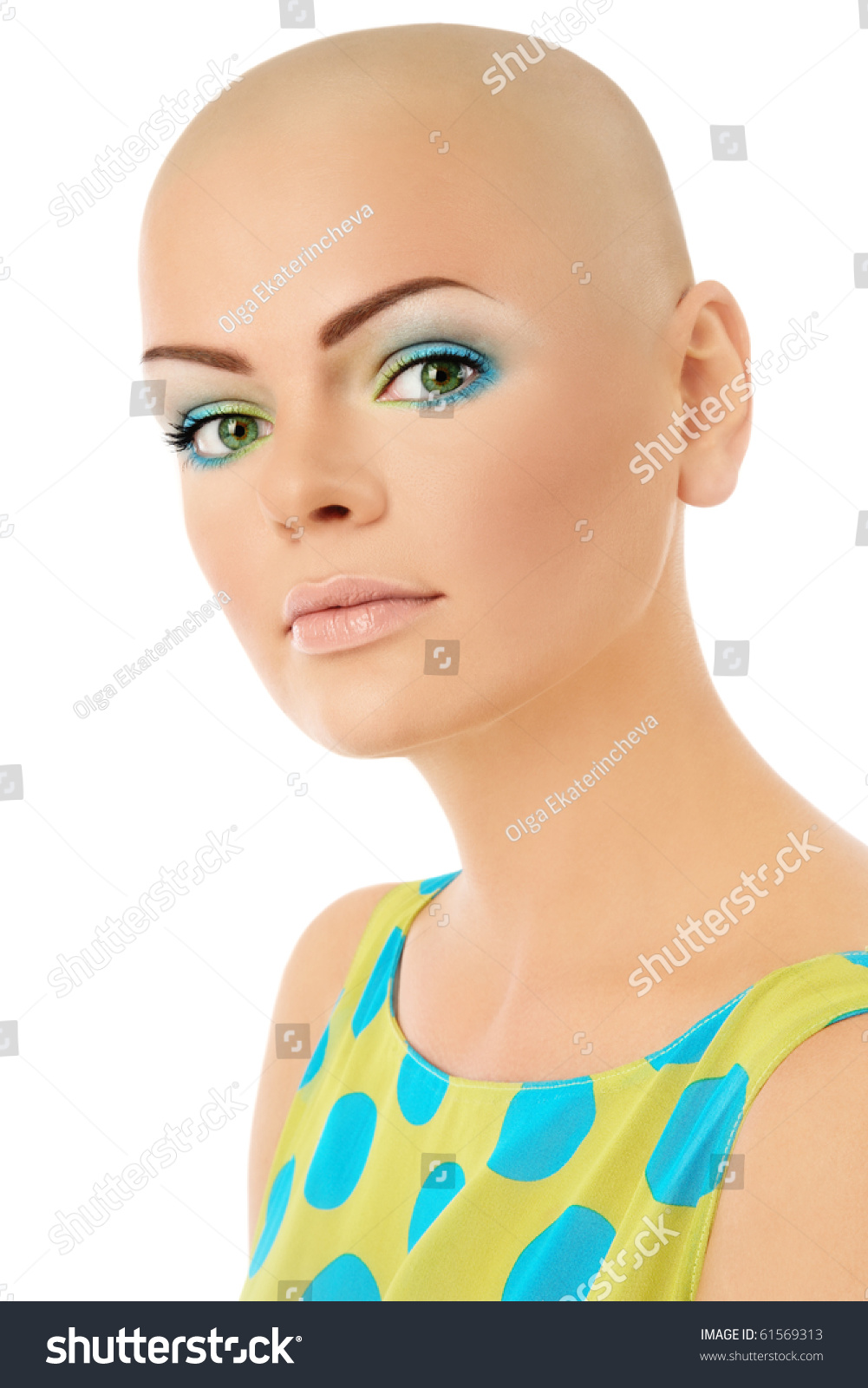 1001x1600  Молодая красивая женщина скинхедов свежее стильное stock photo 61569313 | Shutterstock