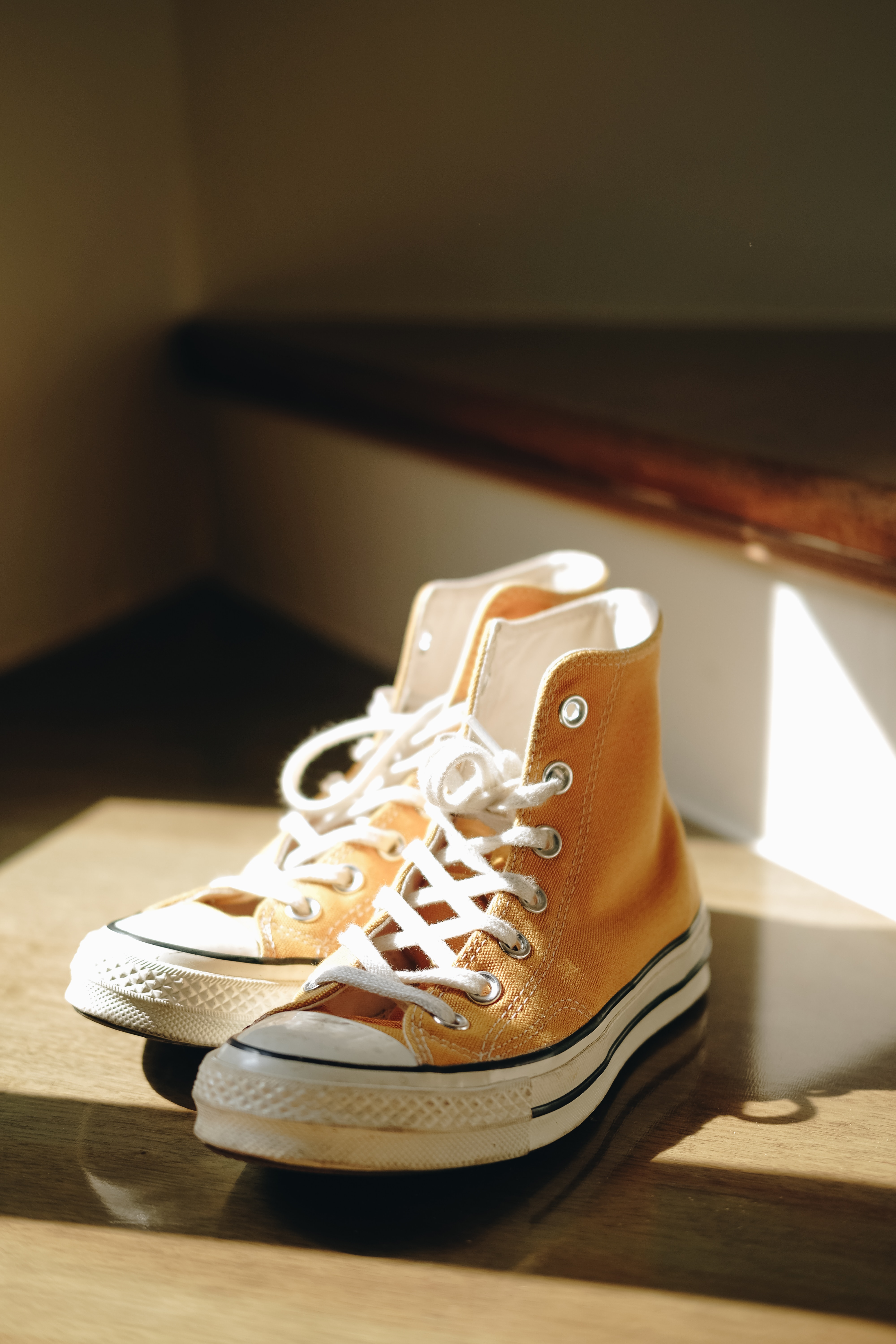 4000x6000  100+ Converse Pictures | Скачать бесплатные изображения \ u0026 Стоковые фотографии на Unsplash