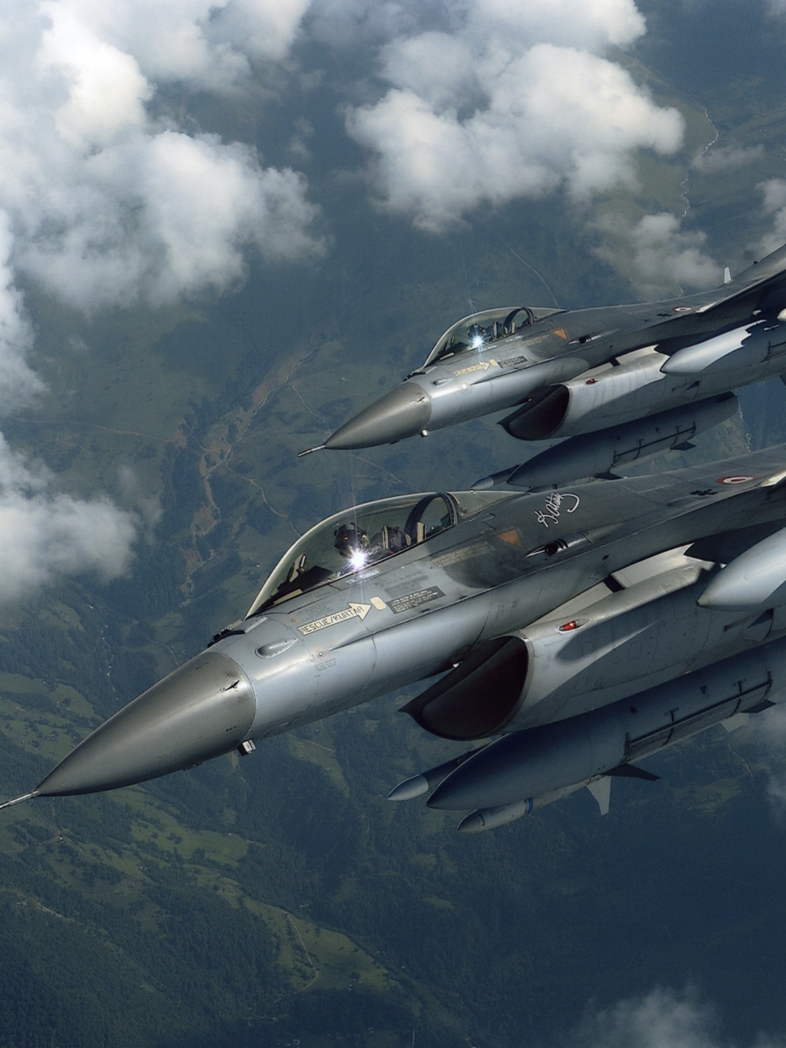 1620x2160  HD Desktop обои: военные, общая динамика F 16 Fighting Falcon, Jet Fighters Скачать бесплатно изображение #1164913