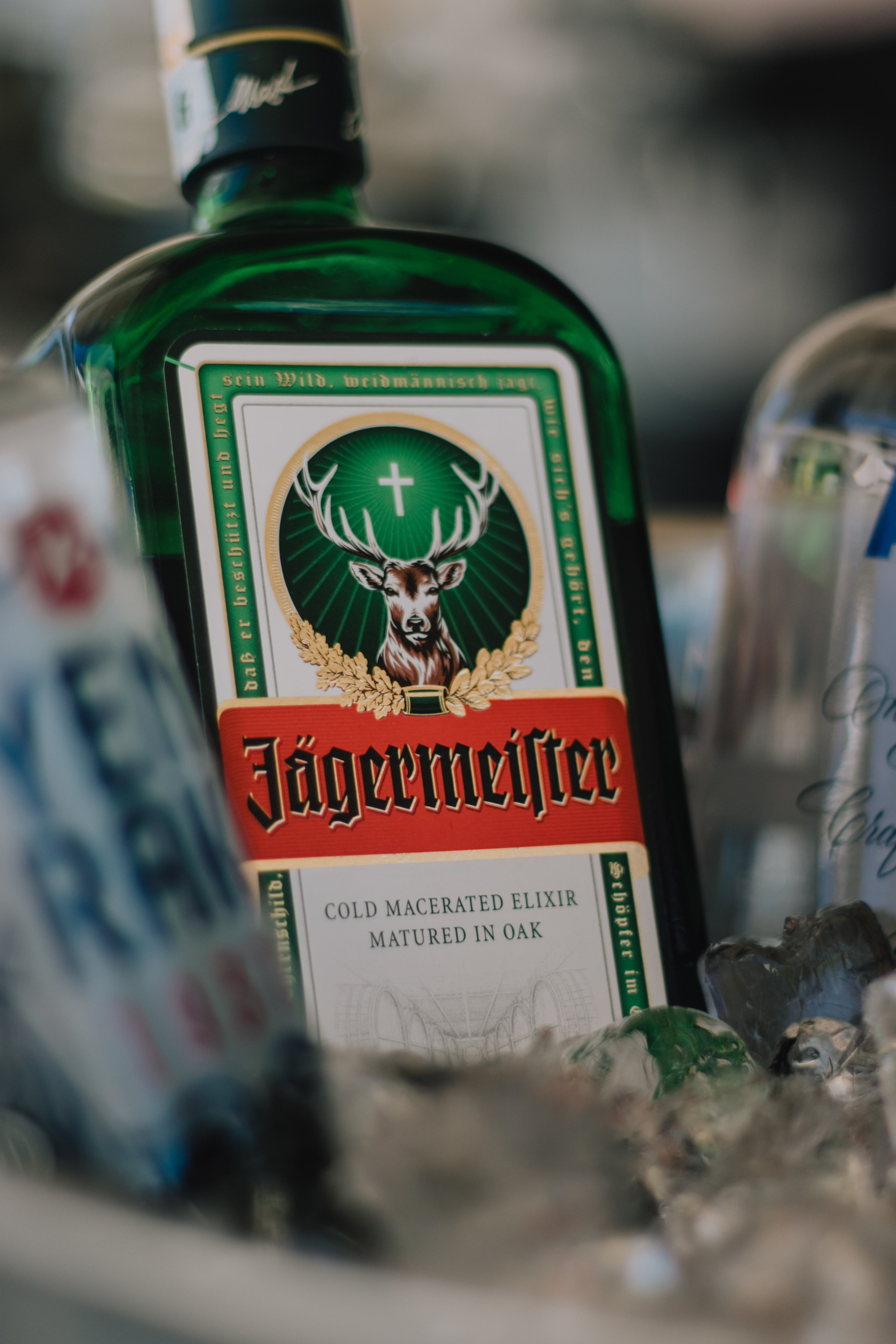 3895x5842  Бутылка Jagermeister · Бесплатное Стоковое фото