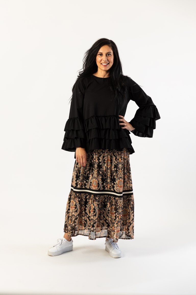 768x1152  Обои юбка