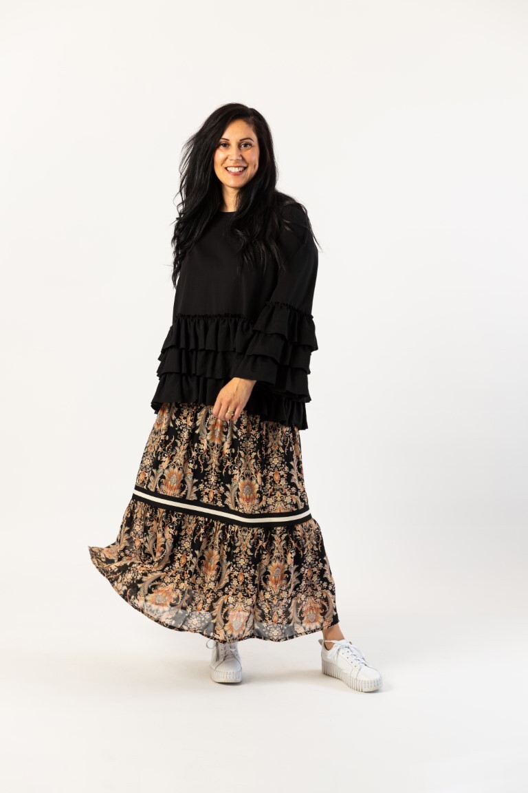 768x1152  Обои юбка