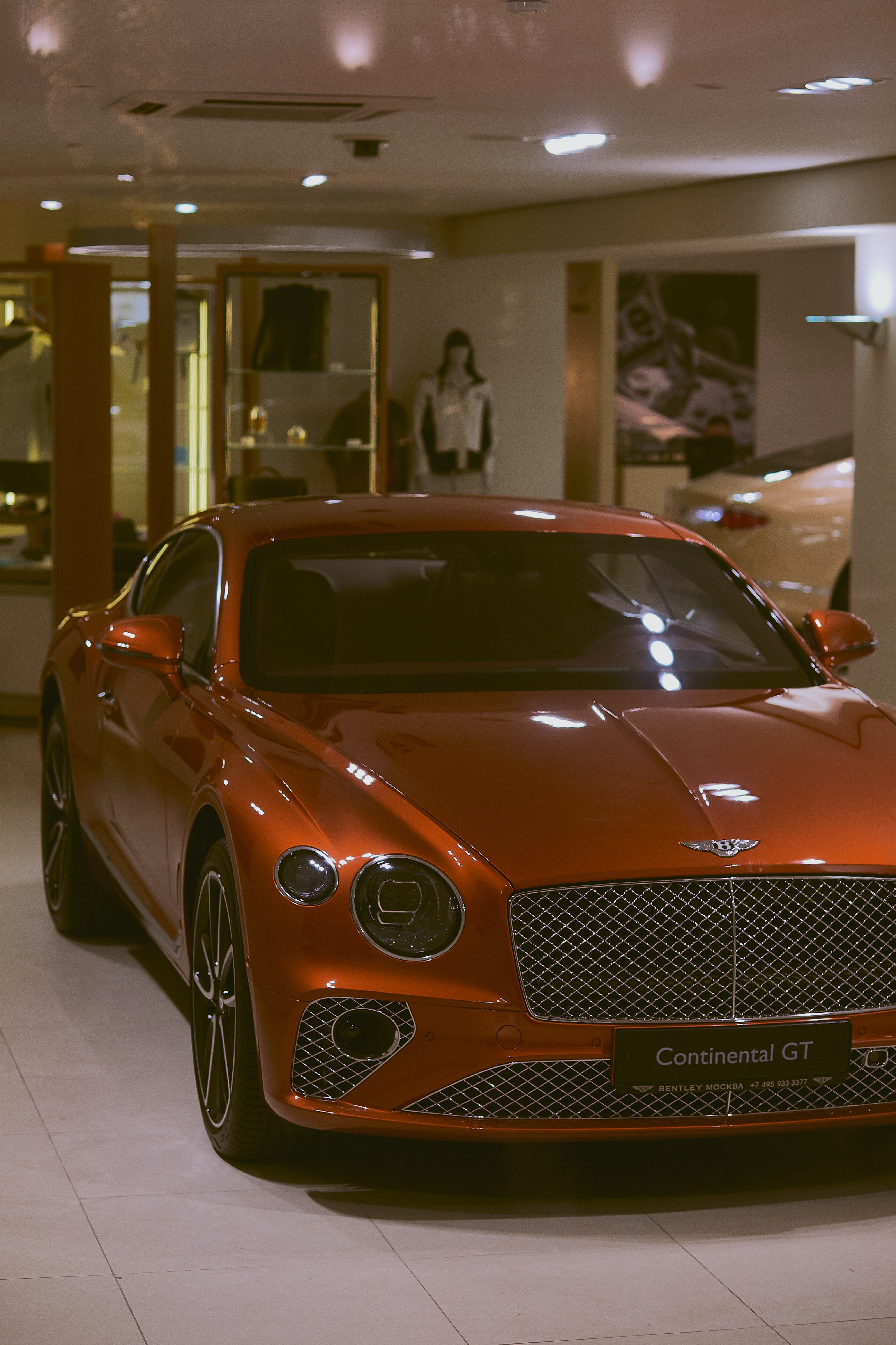 4091x6137  Bentley Continental GT Pictures | Скачать бесплатные изображения на Unsplash