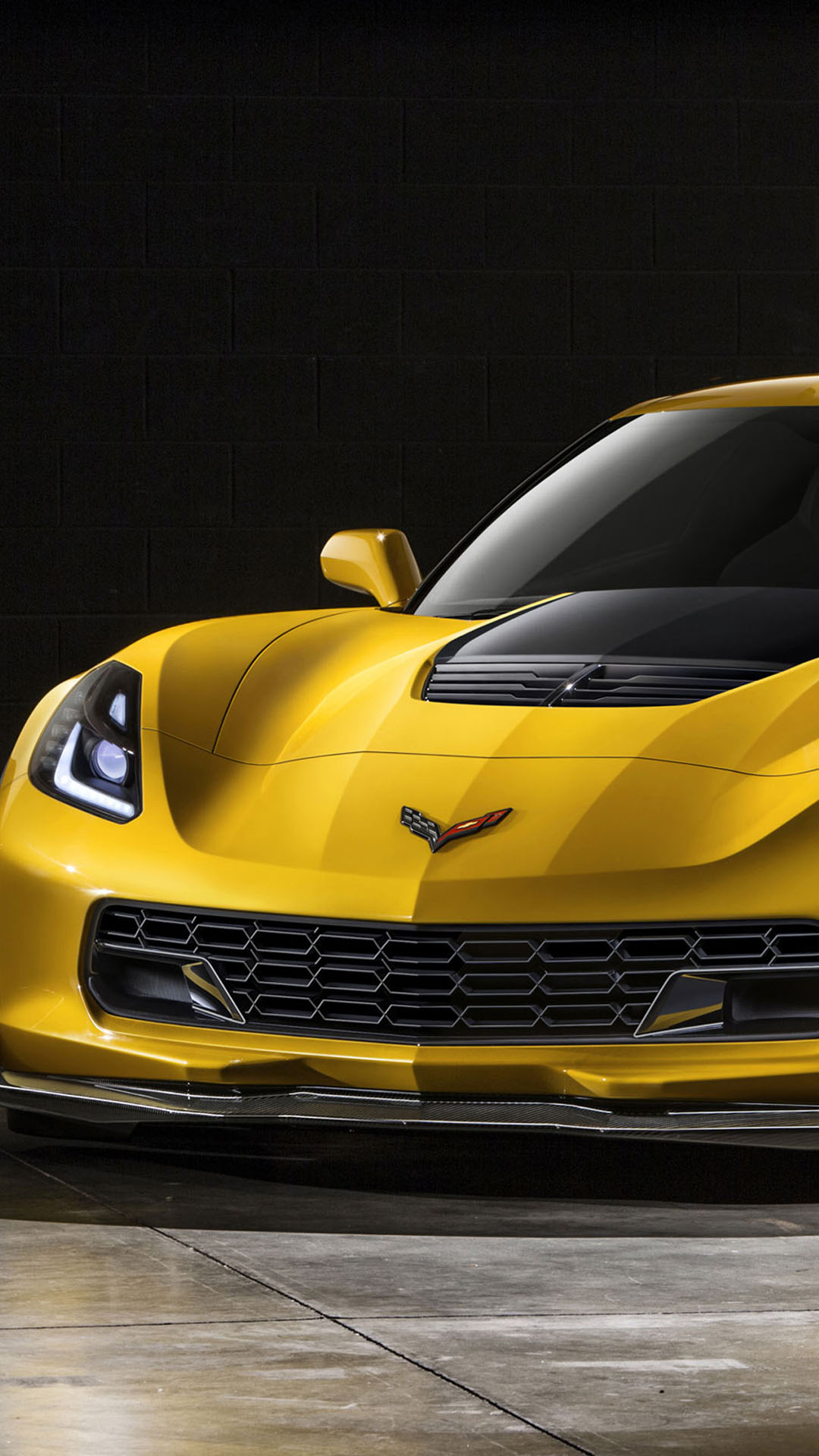 1080x1920  Chevrolet Corvette Z06 Yellow - Лучшие HTC One Wallpapers
