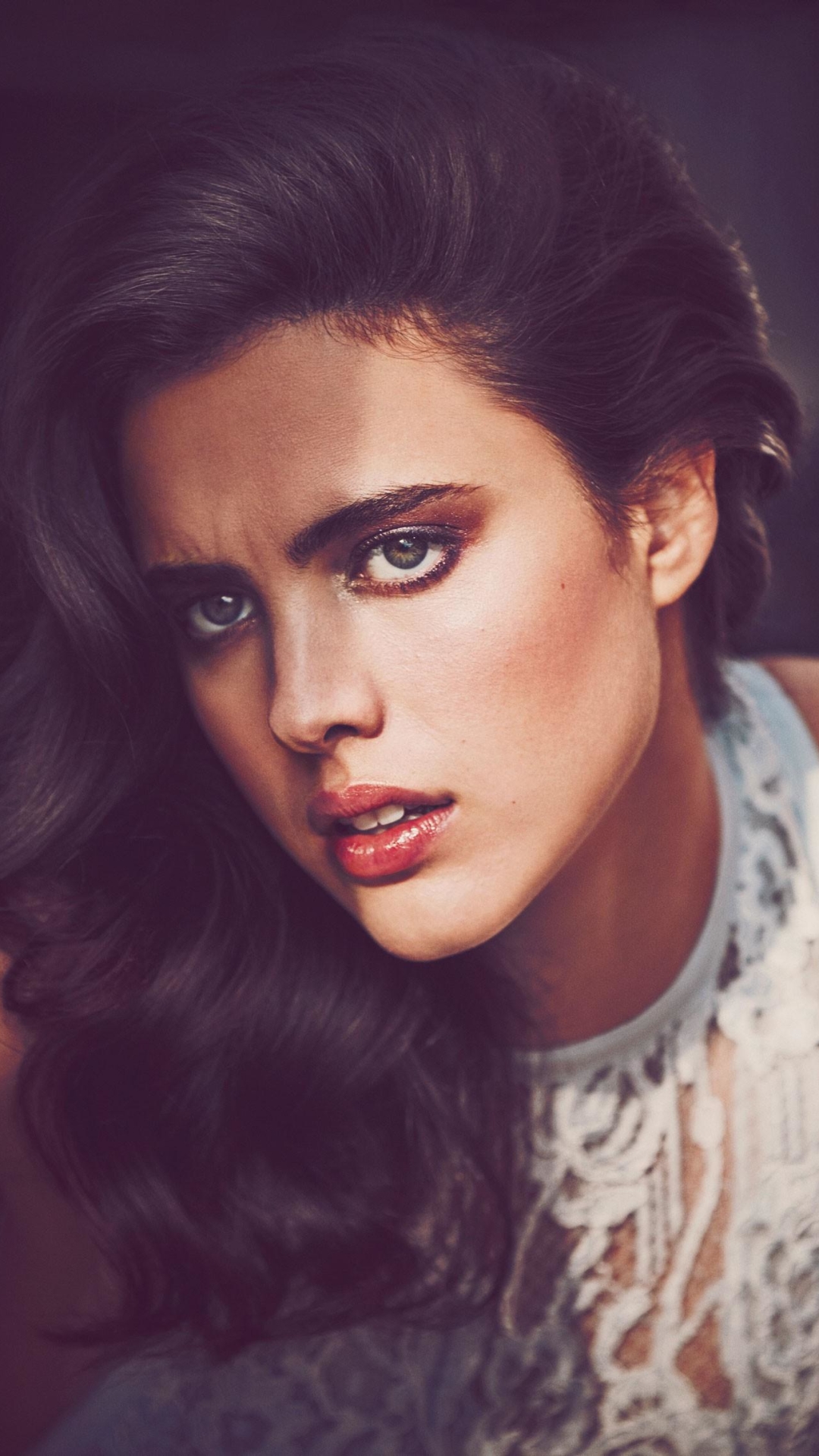 1080x1920  Margaret Qualley Phone обои - мобильная пропасть