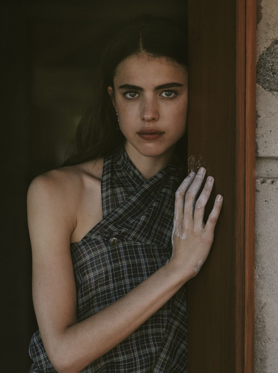 895x1200  Margaret Qualley Photo 92 из 176 фото, обои - Фото № 1196351 - Theplace2