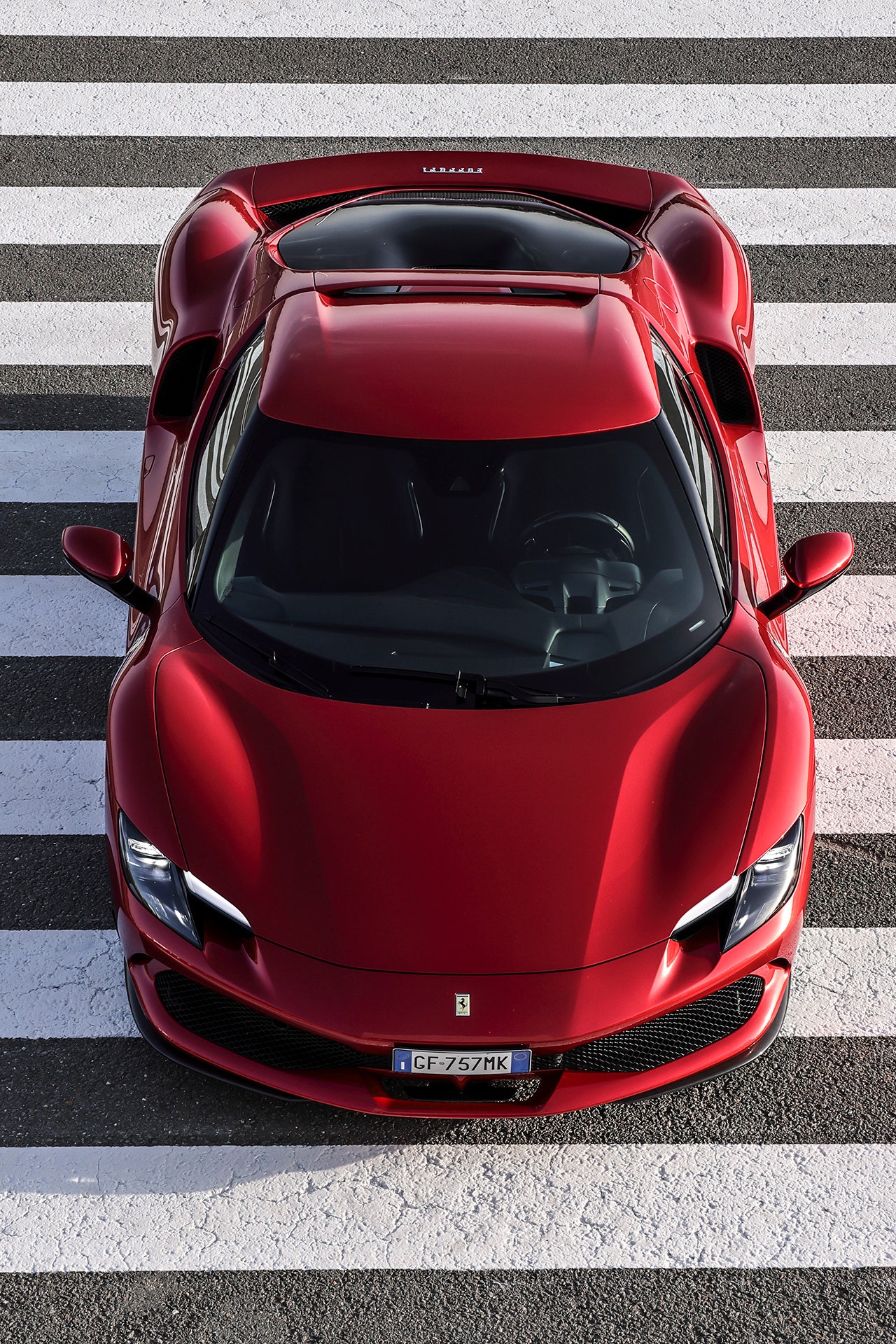 1280x1920  Новый Ferrari 296 GTB прокладывает путь к будущему гибридных автомобилей | Британский GQ