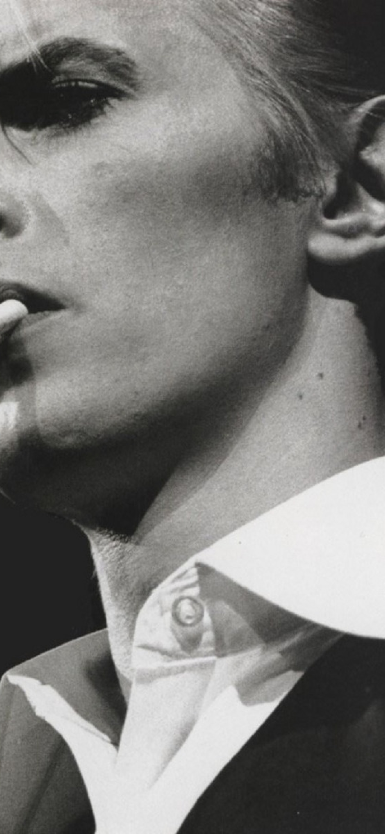 1242x2688   Обои: глядя на зрителя красная игрушка Дэвид Боуи мускулистая фигурка действие рисунок Музыканты 2094x3000 px 2094x3000 - wallup - 636259 - HD Wallpapers - WallHere