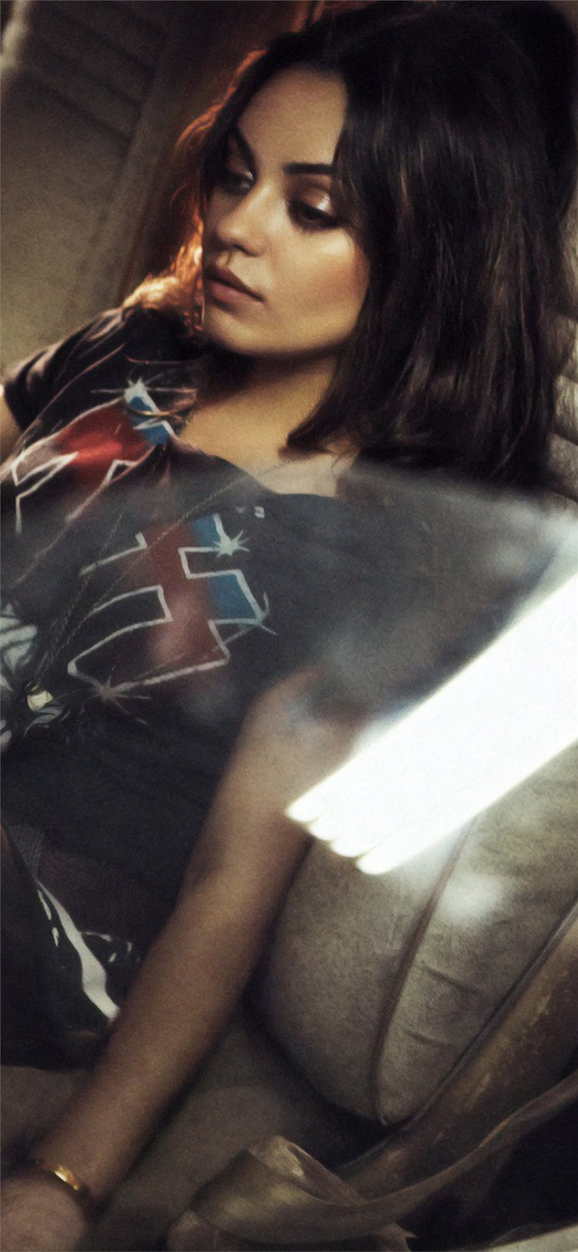 1125x2436   Мила Кунис Новый 2017 Click 4K Ultra HD Mobile Wallpaper