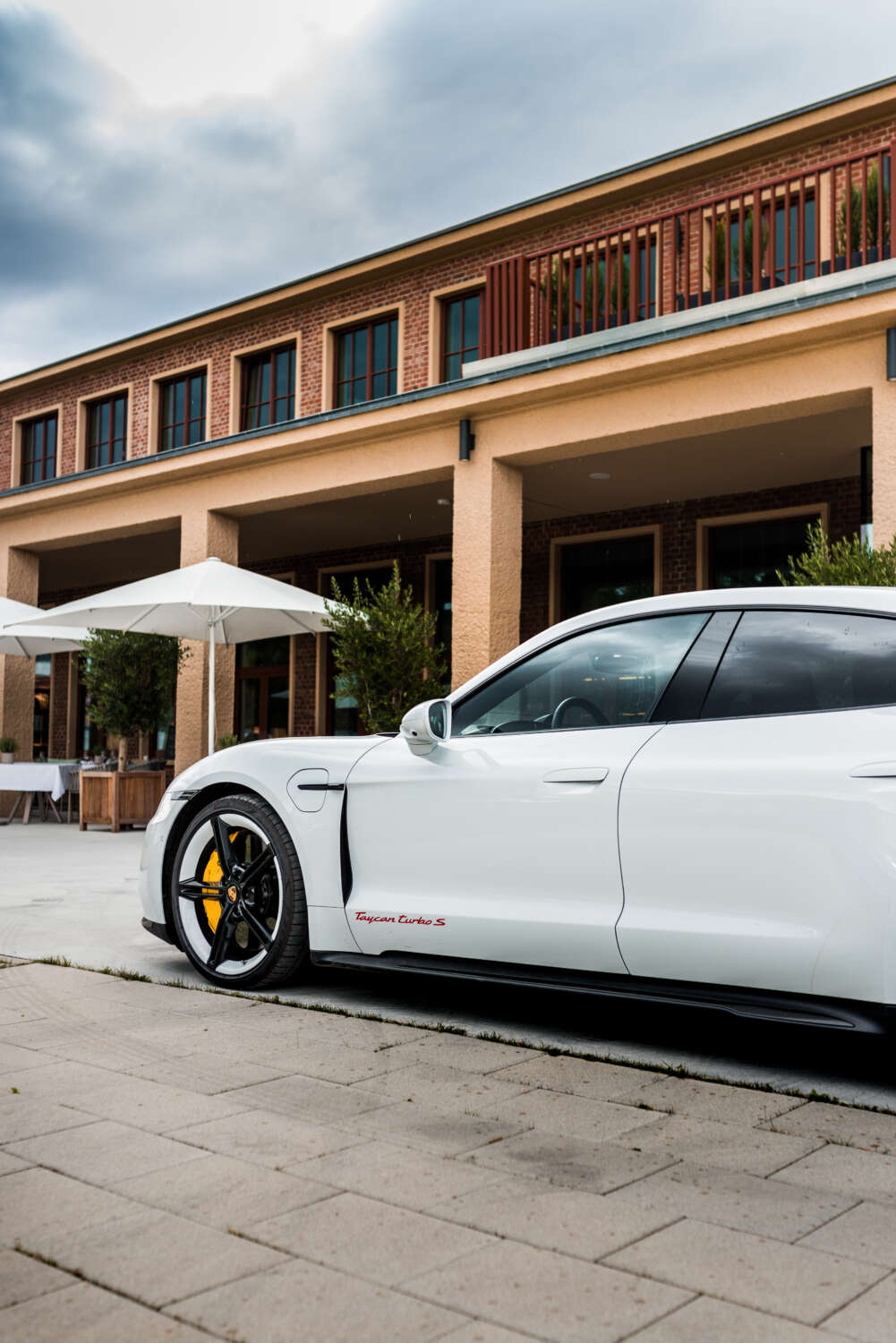 1001x1500  Porsche Taycan Turbo S Cross Turismo