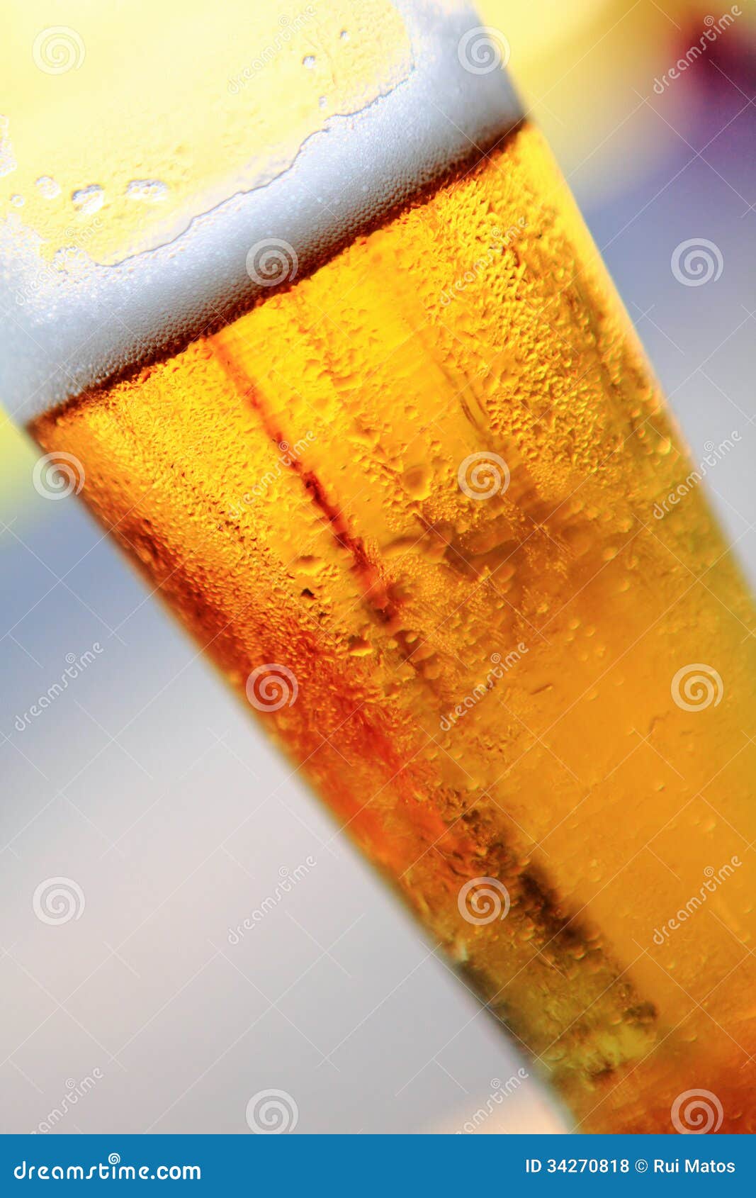 1067x1690  Пивное стекло Стоковое фото. Изображение пены, стильное, жидкость - 34270818