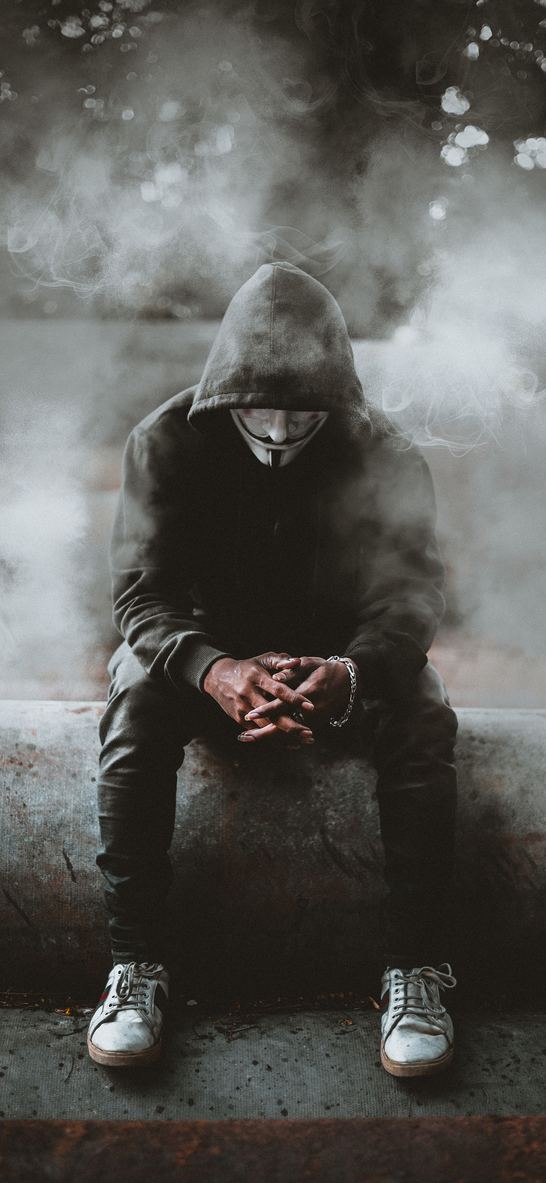 1125x2436  1125x2436 Человек Черная Худи Аноним 4K iPhone XS, iPhone 10, iPhone X HD 4K Обои, изображения, фоны, фотографии и картинки