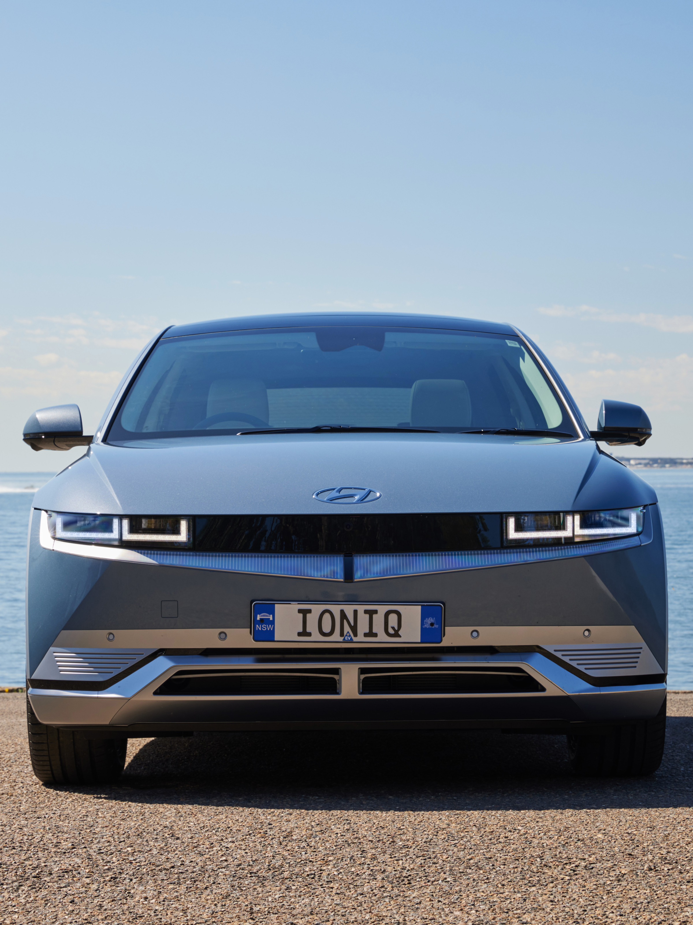 2400x3200  2022 Hyundai Ioniq 5 Обзор: Причудливый кроссовер EV на самом деле стоит владеть