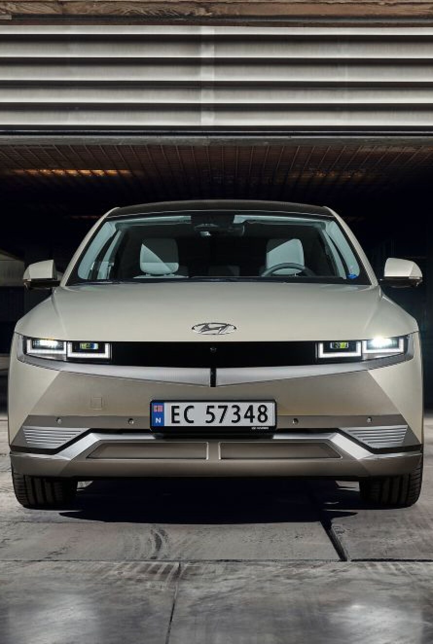 890x1324  Hyundai Ioniq 5 Производство не идет хорошо. Многие люди, которые заказали Ioniq 5, будут разочарованы. | Hyundai, лучшие роскошные автомобили, автомобили Tata