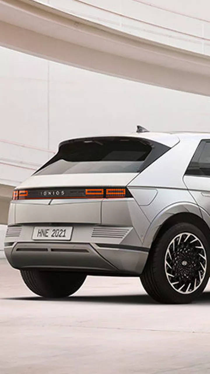 720x1280  2022 Hyundai Ioniq 5 First Drive Review: больше электромобилей, пожалуйста, пожалуйста
