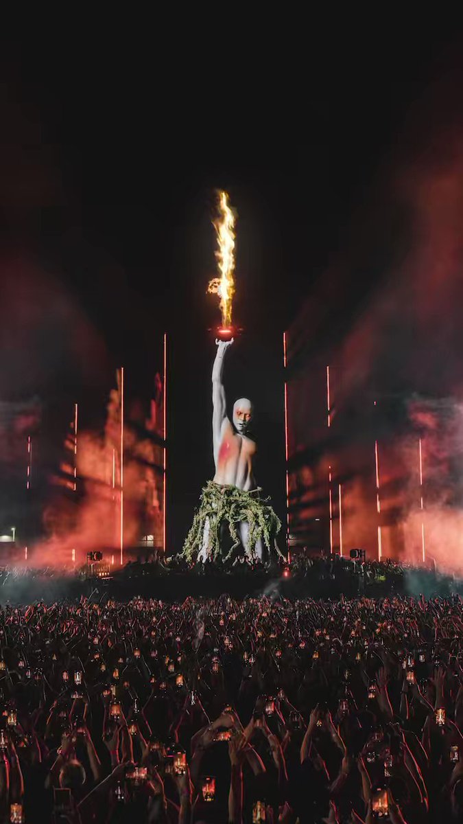 675x1200  Несмотря на хаос, это один из моих любимых наборов всех времен! @Anyma ... | Посещение Мехико | ТИК Так