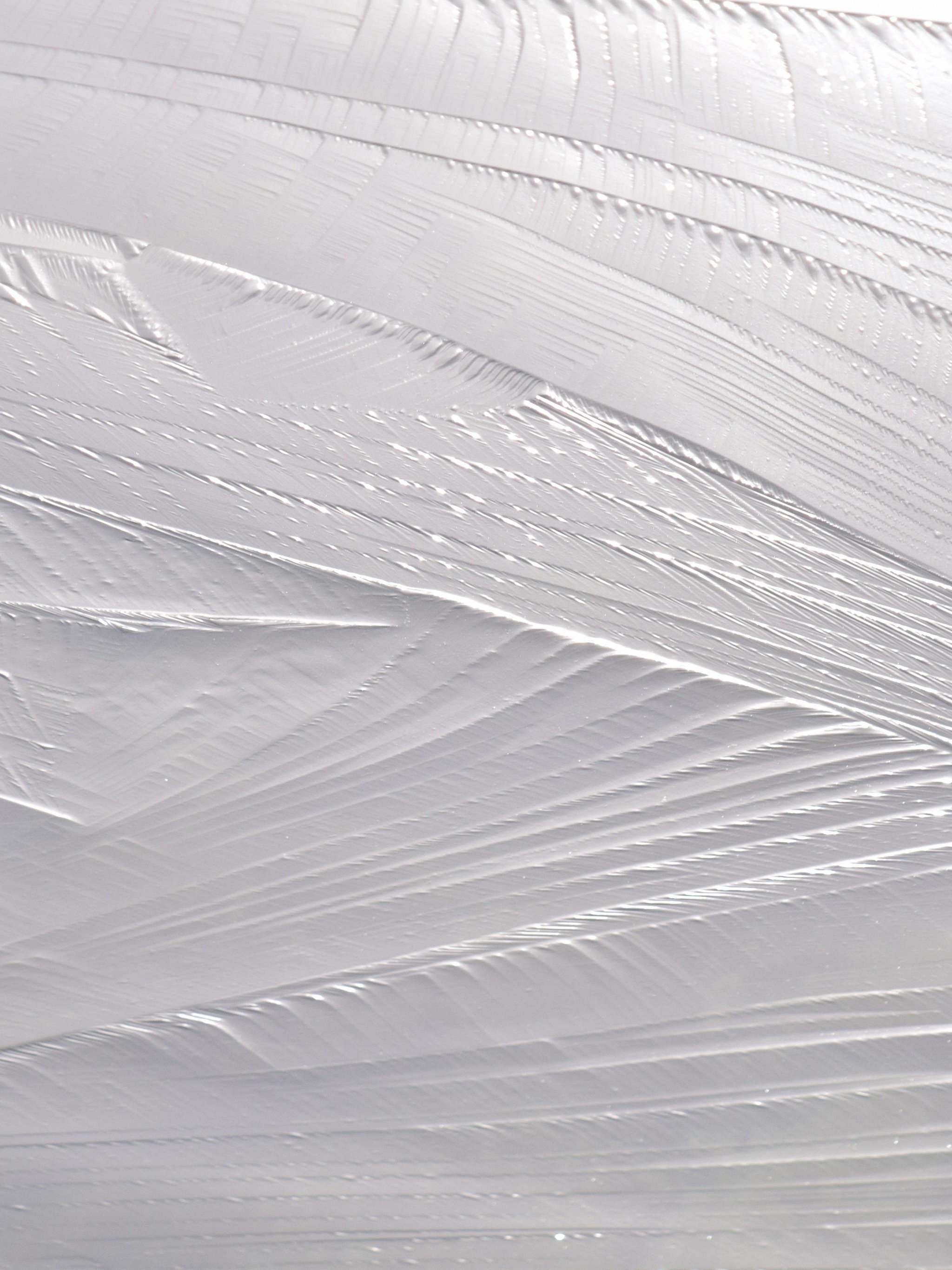 2048x2732  Белая краска картин | Скачать бесплатные изображения на Unsplash