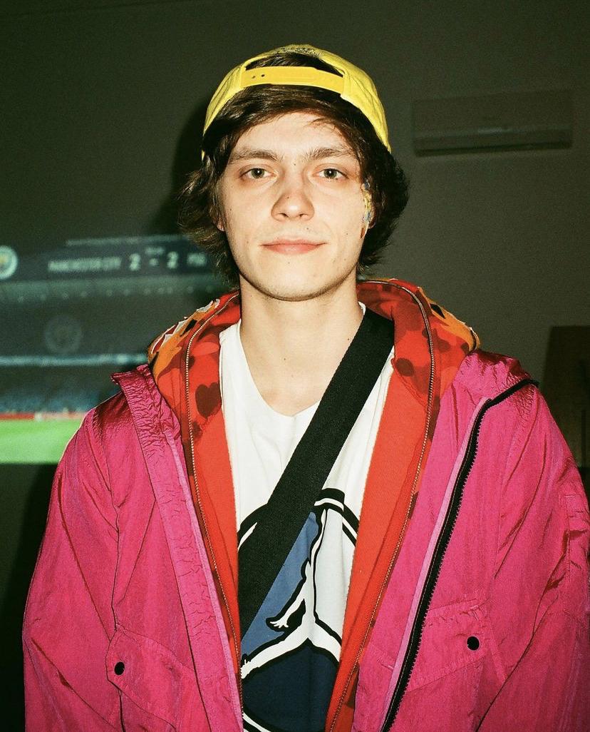 828x1026  С.К. Wmj.ru