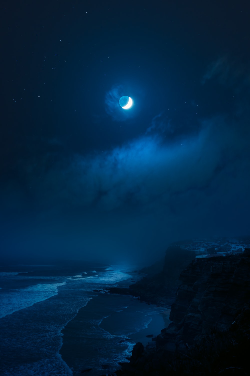 1000x1500  Обои Blue Moonlight -