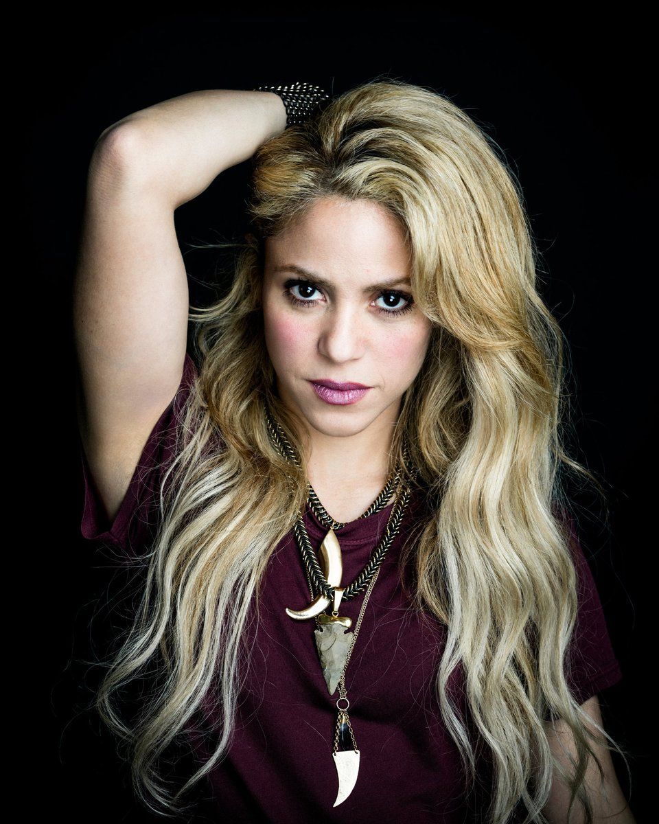 960x1200   Shakira Photos Download размещено Sarah Sellers 