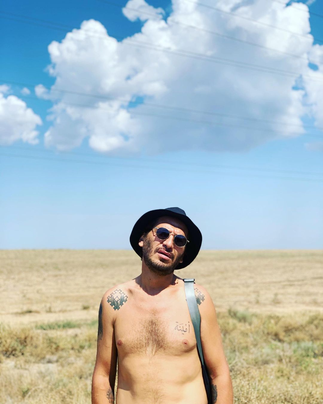 1080x1350  azimutzvuk on Twitter: \"Премьера! Гио Пика feat. БРАТУБРАТ — В памяти Трек  был включён в альбом Гио Пики «Синие камни», но не был представлен на  официальных ресурсах БРАТУБРАТ и АЗИМУТЗВУК из-за несоблюдения